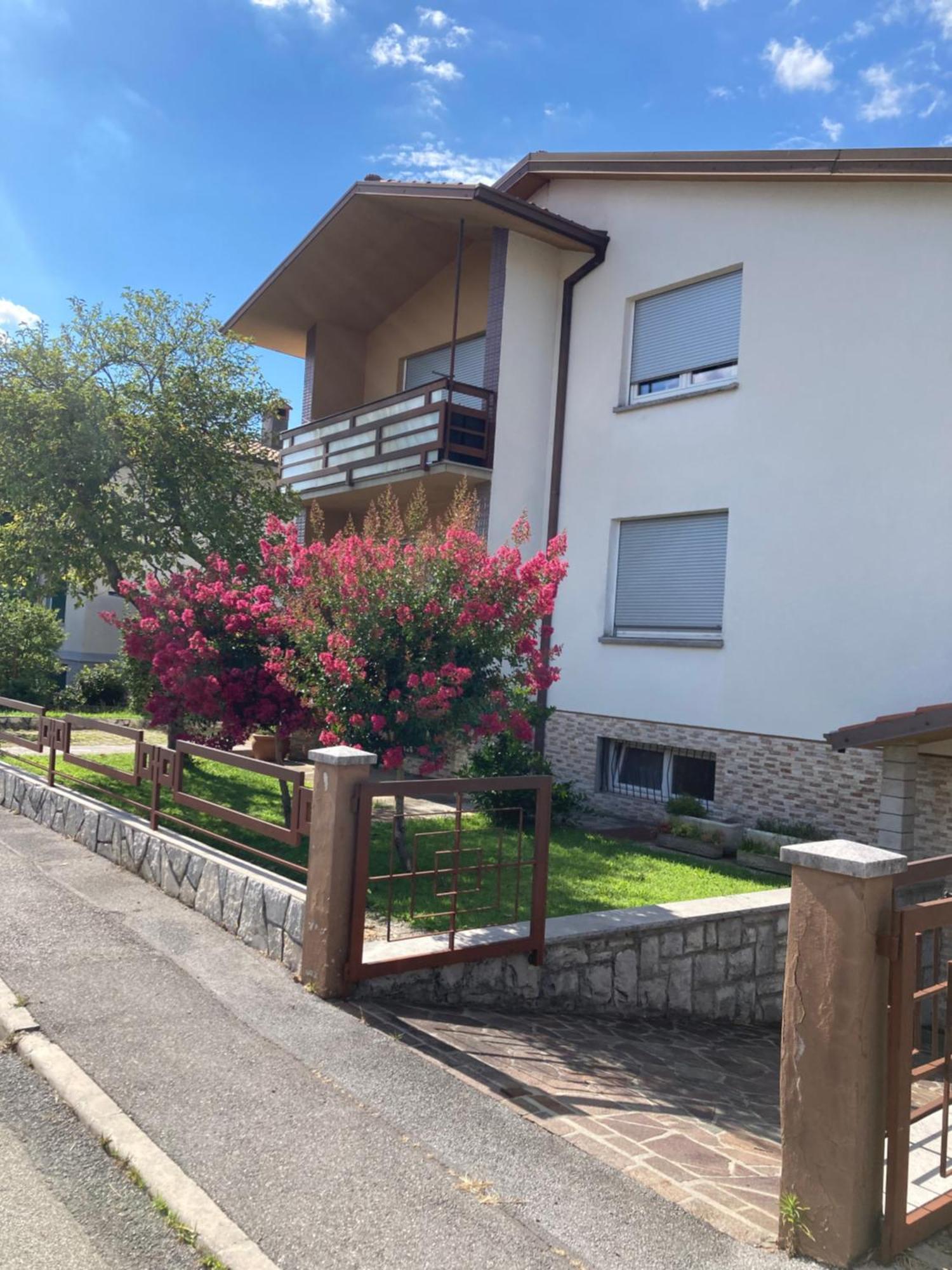 7 Flower Street Apartment Sempeter pri Gorici Buitenkant foto